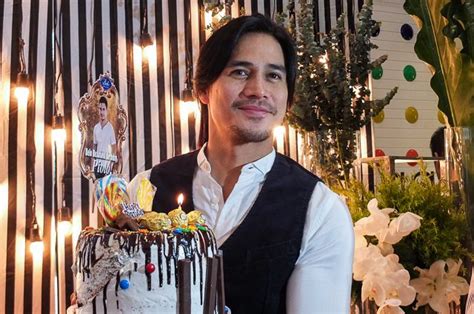 Piolo Pascual’s touching birthday celebration .